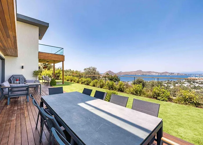 Villa Stunning 5-bedroom With Panoramic View Of Marina Yalıkavak