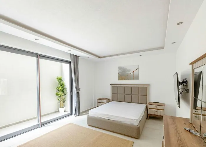 Villa Stunning 5-bedroom With Panoramic View Of Marina