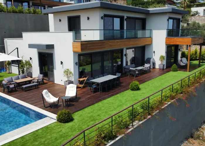 Villa Stunning 5-bedroom With Panoramic View Of Marina *