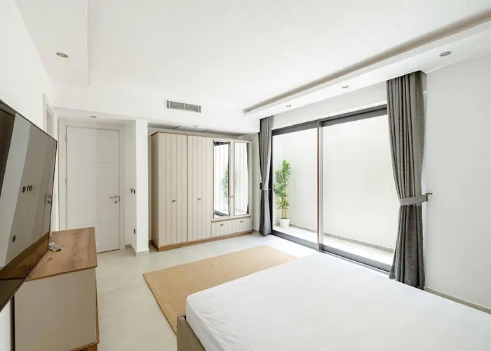 Villa Stunning 5-bedroom With Panoramic View Of Marina