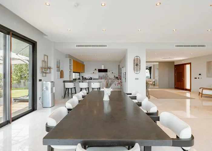 Villa Stunning 5-bedroom With Panoramic View Of Marina Yalıkavak