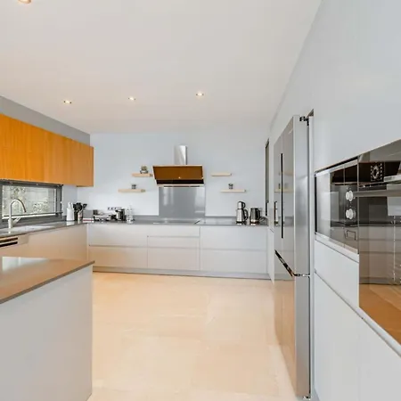 Stunning 5-bedroom With Panoramic View Of Marina Villa Yalıkavak